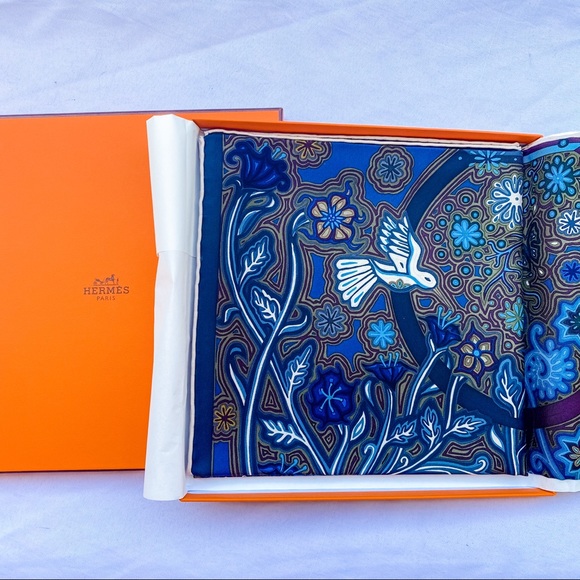 SOLD HERMÈS silk twill L’arbre Du Vent scarf - Picture 6 of 14